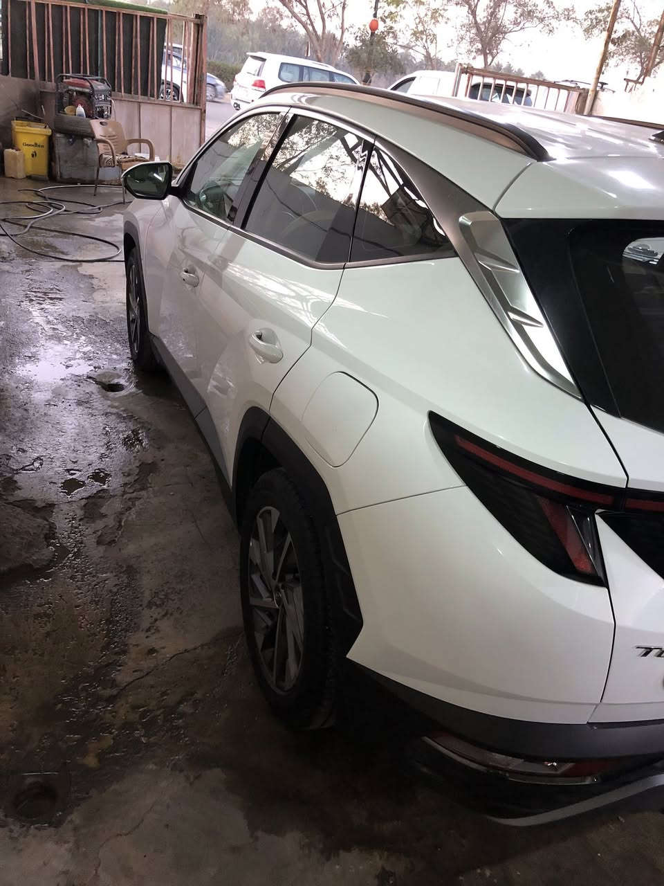 السلام عليكم 
توسان موديل 2021 
ماشيه 70 الف سياره كلش حلوه وخليجي بيه صبغ جاملغ وشويه بل بنيد فقط الباقي كله سليم السونار مرفق مع الصور سعره ١٩٠ وبيه مجال مكان السياره ديالئ بــعقــوبـه 
للاستفسار اتصل ع الرقم 
***********
