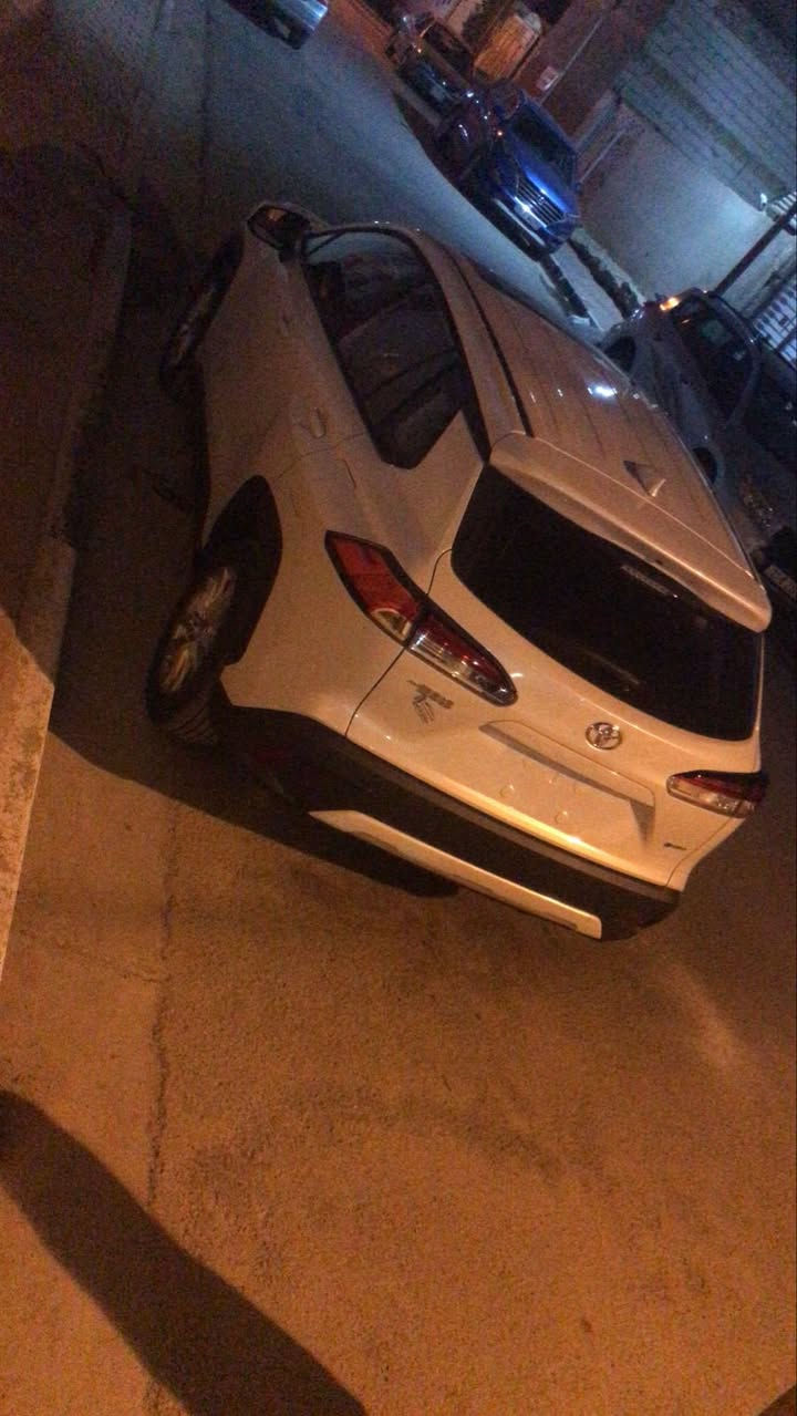 السلام عليكم
كورلا كروز هايبرد موديل ٢٠٢٥ … مكفولة كفالة عامة من كلشي شخط مابيها 
ماشيه ٣٠٠٠ ( ٣ الف )
بصمة ودخول ذكي 
فتحه وتحكم ستيرن فول
تبريد قطعتين واوتوهولد
تحديد مسار وغيرها المواصفات المعروفة
السيارة رقم كربلاء كامل ومرقم
السيارة موجودة في كربلاء

السعر  178


**إذا كنت صاحب هذا الإعلان وتريد حذفه لأي سبب، رجاءا أرسل رسالة إلى الدعم الفني**