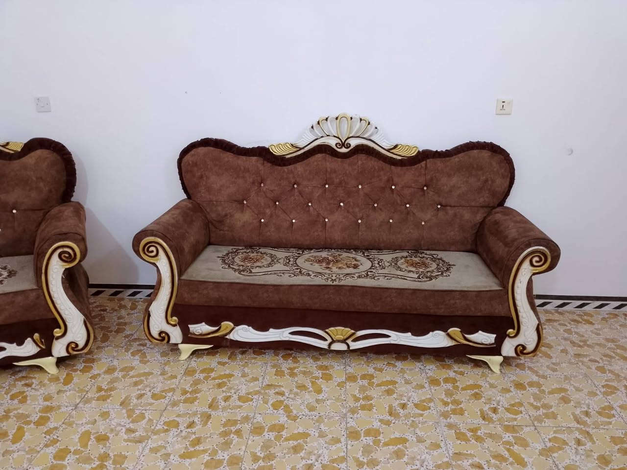 سلام عليكم تخم ملكي 10مقاعد تسكام بلوك اسود جديد كلش ما بي اي ضرر سعر 350العنوان كربلاء حي النصر قرب القوس يوجد توصيل داخل كربلاء الستفسار ***********
