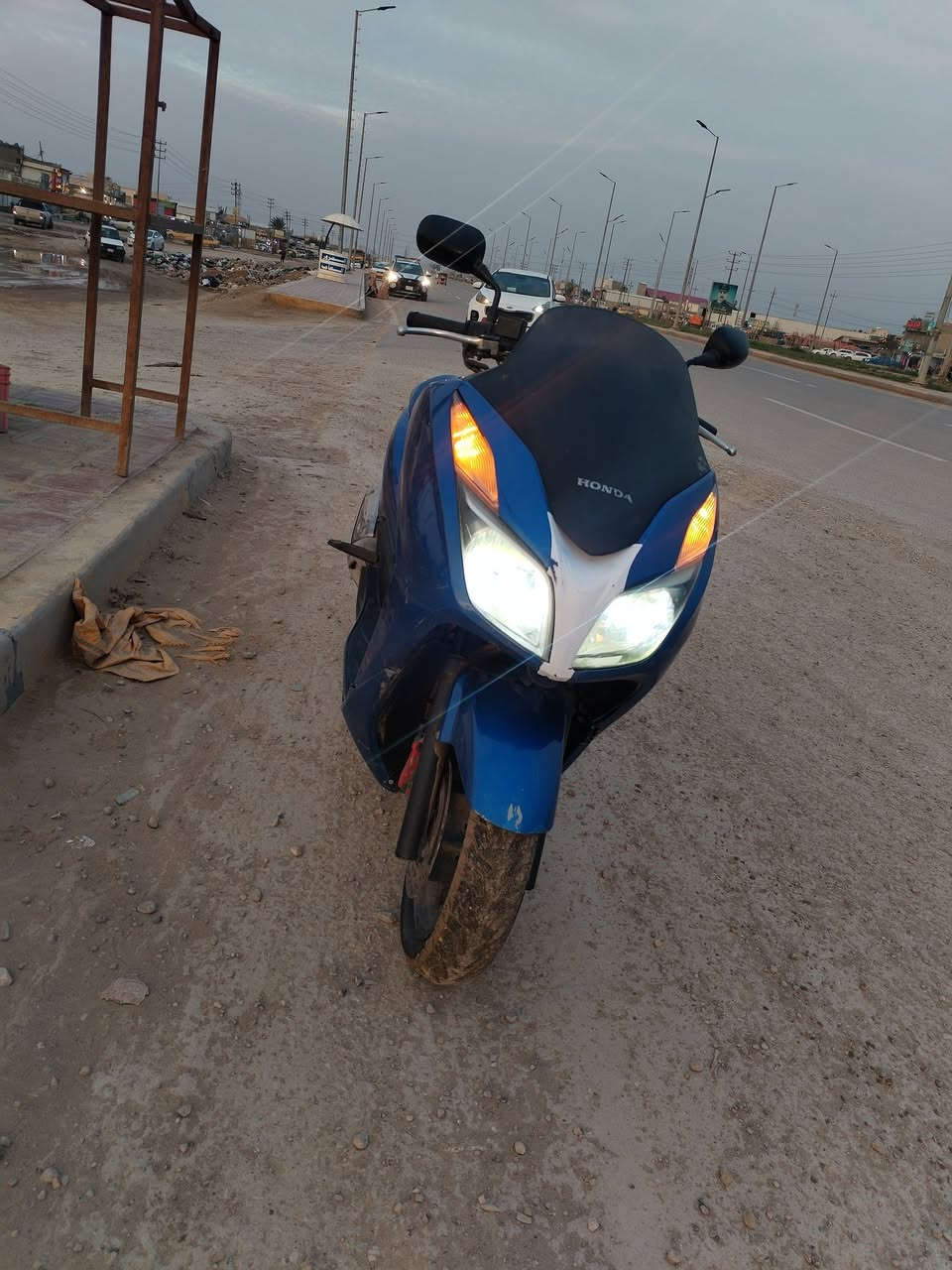 فورزه 0/12 للبيع
دراجه جاهزه كلشي ماعوزها 

عنواني كوت  ***********

الشراي يتصل
