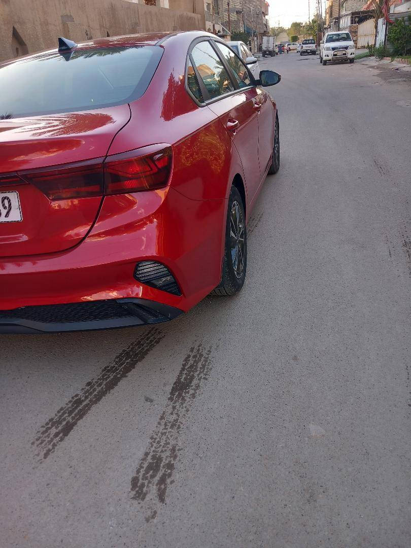 اسلام عليكم 
كيا فورتي للبيع مديل 24
(( مرقم بغداد))
ماشيه ٣٠الف مشي امريكا
المواصفات
اشاير بالمري
نقط عميا 
حساسات امامي وخلفي 
حساسات جانبيه 
نقط عمياء
قياده ذاتيه 
نضام تحديد مسار
٣وضعيات قياده
السياره حلوه واحلا من الصور وحادثها فقط الجاملغ مبدل نفس اللون امريكي اصلي وصور الحادث منشورات كلها سليمه عدا الجاملغ
مكان السياره: بغداد
السعر:160
رقم الهاتف:***********
