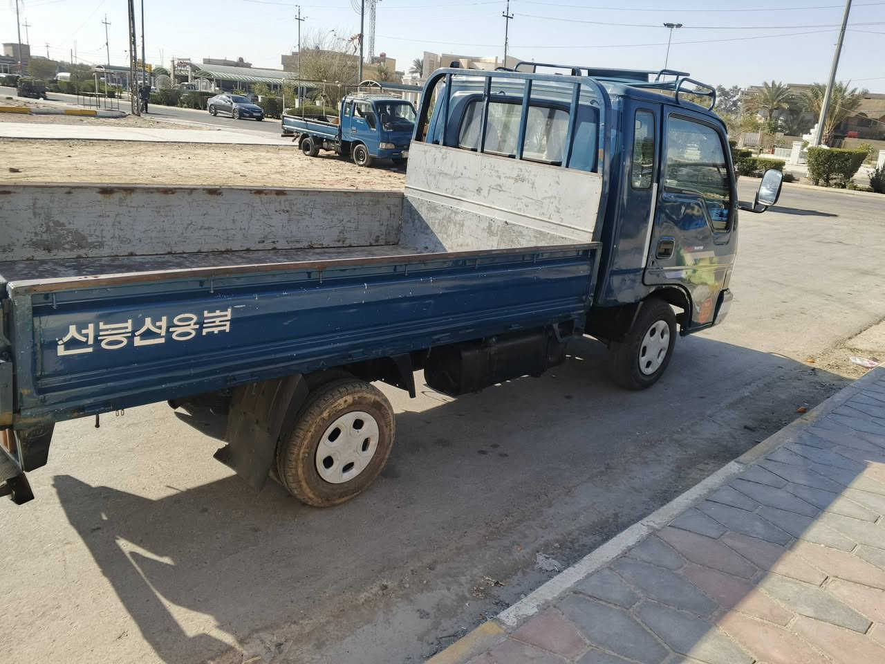 السلام عليكم معروضه للبيع سعر 63 بها مجال شيء بسيط ***********
