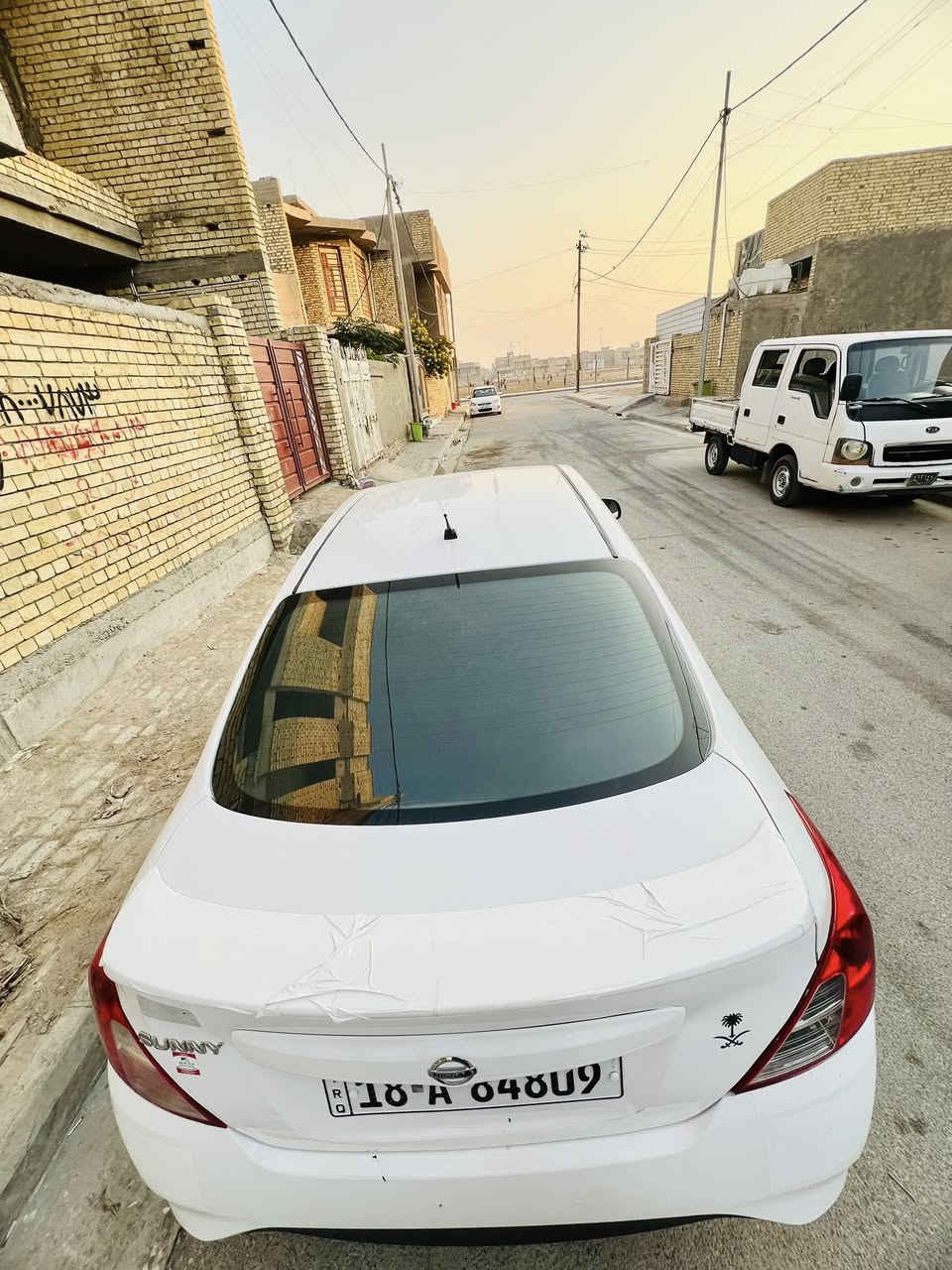 السلام عليكم 
نيسان سني هندي بليته زركه
موصفات السني معرفه 
بسمي تحويل ثاني يوم 
موديل 18 ماشيه 70 سياره خير من الله 
محرك كير مكفولات 
سياره بيه قطعتين صبغ جاملغ وباب عكس السايق 
عنوان واسط الكوت مركز المدينه 
(مكلف بالنشر مامتواجد خاص)
***********
