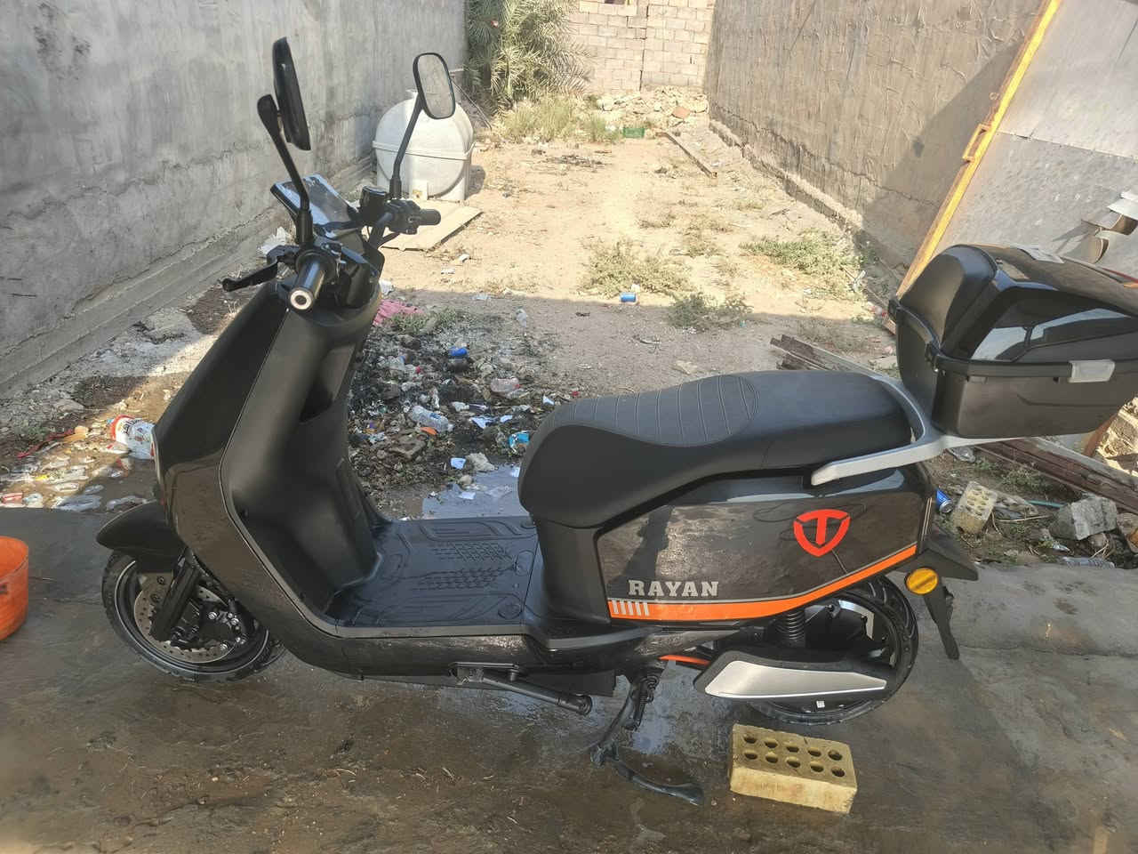 الســلام عــليكـم....
دراجـة شحـن للبيـع نـوع الريان F50

نظيفـة ومنـاقصهـا شـي 

6بطاريات سـرعه 75 حقيقي 

للبيـع او المـراوس حسب القناعـة 

السعـر 850 وبيـها مجـال بسيـط

*********** _***********
