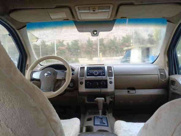 ناڤارا 2008 گير تؤماتيك 
بڕاوە رةقةم دووبارة 
گير و مةكينة بةشةرت 
ناوو زةرد 
سعرى 49 مجال 
شوين رانيه 
***********
*********** رانية
