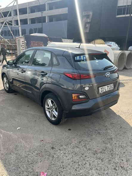 السلام عليكم 
كونا ٢٠٢١ 
محرك دوش ٢٠٠٠ المرغوب
كير AT المرغوب 
السياره ماشية ٥٣ 
ضرر السياره باب الصدر مبدل والجاملغ مصلح فقط 
والبنيد وكعت عليه حديدة ناشر صورته شي بسيط 
بدون دواخل ابد
السياره جديدة ونظيفه متصرف عليه ربع دينار 
السعر ١٤٧ $ وبيه مجال بسيط وماكو هيج سعر ابد
للاستفسار ***********
