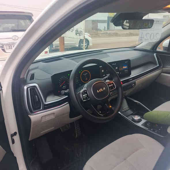 السلام عليكم سورنتو موديل 24 سياره مكفول كفاله عامه فول مواصفات ما عدا بني راما صندوق كهرباء رقم اربيل سته سلندر تحويل وكاله اني حاضر مكان السياره واسط الزبيديه السعر 320 وبيها مجال والاستفسار على هذا الرقم ***********
