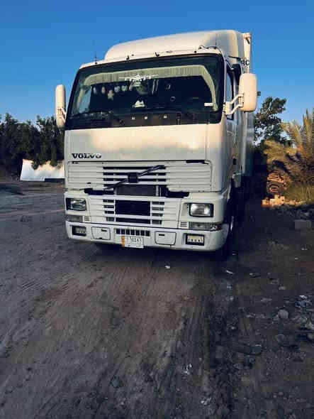 فالفو شخاطة موديل 1994 
كفالة عامة / كير مكينة اكسن  (دبل كلج) ✅ 

تحويل ثاني يوم سنوية ل 29 ✅

مابيهة نقص برغي مربوطة براد ✅

تبريد تدفئة كاملة شغالة على مصر ✅
السعر(95) بيها مجال (***********)
