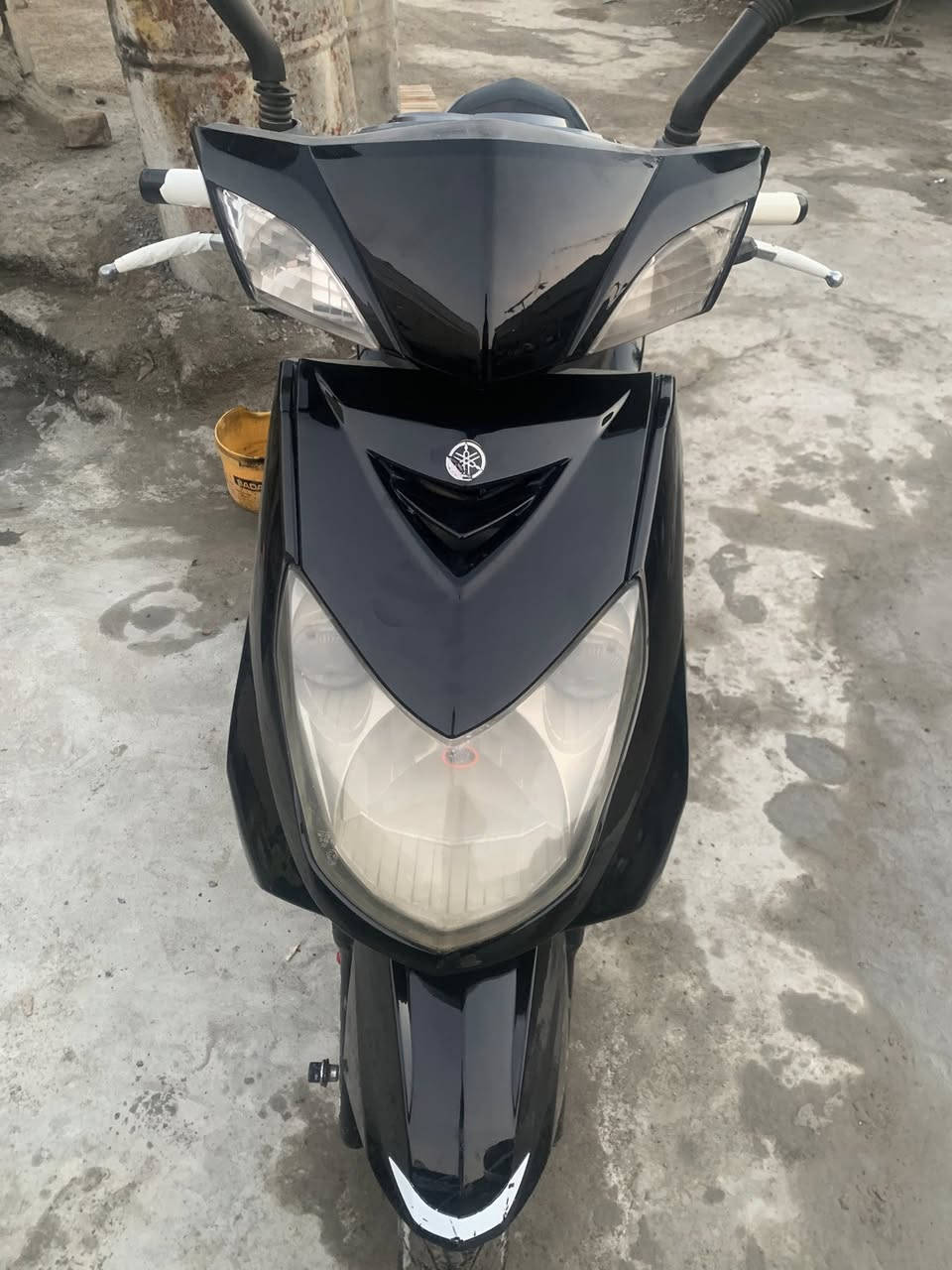 سلام عليكم سكنس فحل للبيع دراجه مجفته وكفرات تجاري كلشي بيهه شغال كهربائيات سلف هندر الدراجه كابريتر السعر 500 وبيها مجال مكاني الشعله ***********
