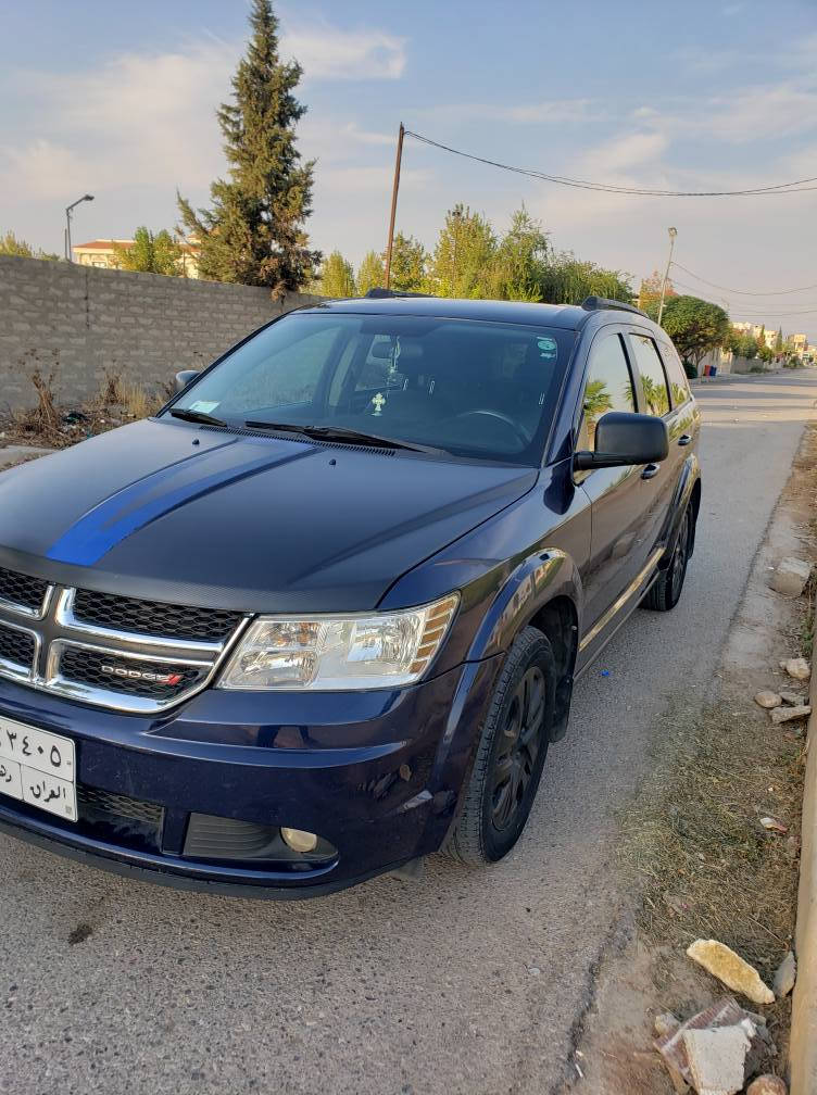 سلام عليكم 
دودج جورني ٢٠١٧ sxt لون نيلي
فول نظافة 100%
كير و محرك ب شرط
سيارة خاصة مال بيت ب إيد وحده
بيها ١ قطعة صبغ
ماشية ٩٠ الف
بصمة تشغيل و تشغيل عن بعد
تحديد سرعة
لايت زينون فووول 
طخم تايرات جديد
واتساب : *********** زاخو, دهوك

