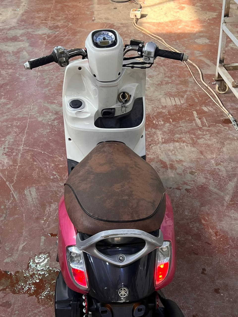 بوليس حديث كفاله عامه بعده بحاله الوكاله سعر 800 وبيها مجال بسيط ***********
