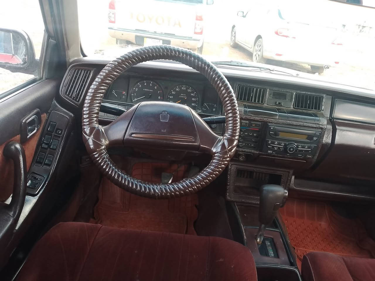 السلام عليكم 
سيدان موديل 90 رقم بغداد دولي شرعي بالموصل تحويل بالموصل محرك كير بطه شرط تايرات جديده صدر جديد صبغ مكانات بدون ضرر سياره جاهزه مراوس أخذ فرق انطي ماكو مشكله 
السعر 58
***********
