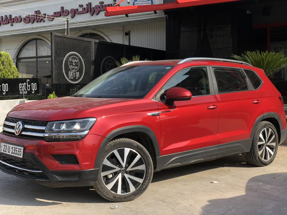 Taos 2023 se

فول مواسەفاتە 
تەنها چاملغ و نیو دەرگای لای سەکن بۆیاغە 
بێ لێدران بێ ژۆرێ
پێشی هیچ لێدرانێکی نیە بە شەرت 
تەنها پارچەکانی لێکراوەتەوە

فول مواسفات
چاملغ نس باب صبغ بدون داخل
بجم بدون ضربة 
***********
١٦٥$
