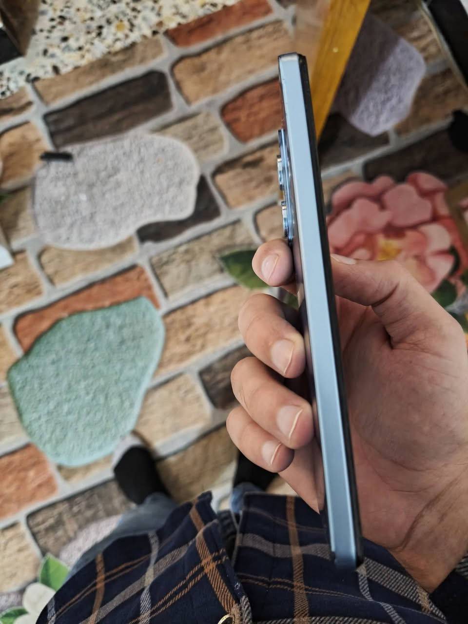 السلام عليكم شاومي بوكو X5pro جهاز كولشي شغال بي هاي مواصفاته  كبالكم شاحن سريع 67 واط اصلي اجتي ويا بل كارتون مبدل شاشه مكاني بغداد الطوبجي ***********
