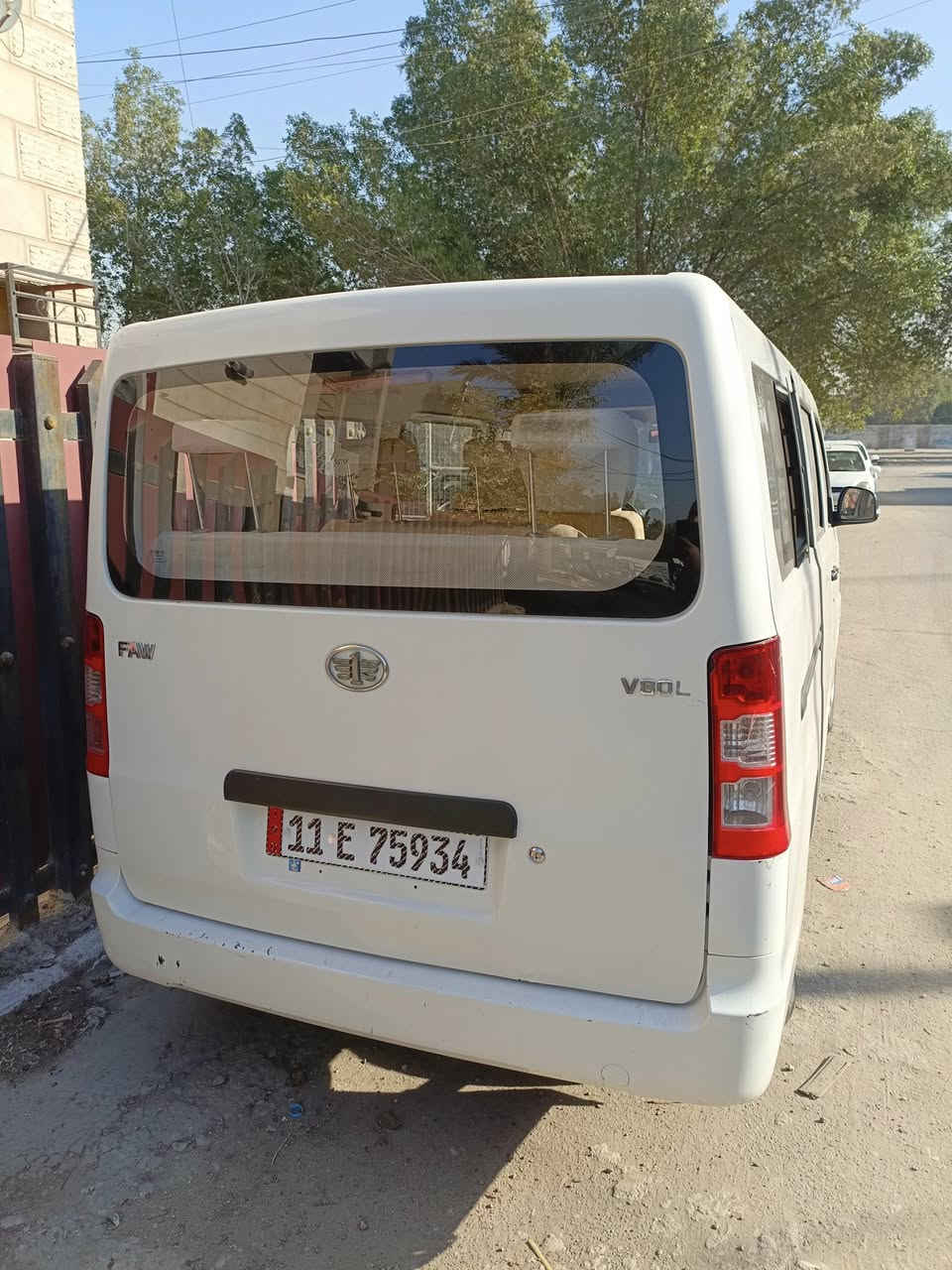 سيارة فاو نظيفة كلش 10راكب 
كير مكينة تبريد كلة مكفول سيارة خير من الله *********** وتساب اي ستفسار اني بالخدمة
