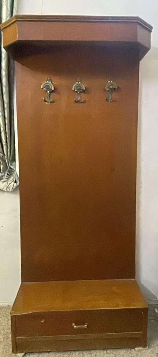 بيع كنتور وزاويه صاج وجربايه تركيا300 وبيها مجال ‭0770 687 5994‬
