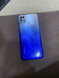 هوت ١١ • ٦٤ • نضيف