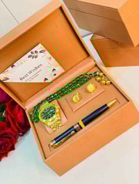 بوكس رجالي • ساعة رولكس • مسبحة حجر