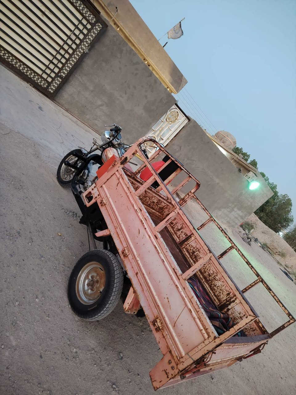 سلام عليكم MTRاوراق مديل2019كفاله ستوته شاصي جديد بس ركبه حاطله باج محرك نضيف بدي نضيف بلادي مامخيس صدر جديد  تخم تاير كهربائيات كله شغاله جدد نكره سلف اكسن جديد باتري جديد سعر950وبيه مجال لشراي عنوان بصره خور الزبير ***********موجود واتساب.
