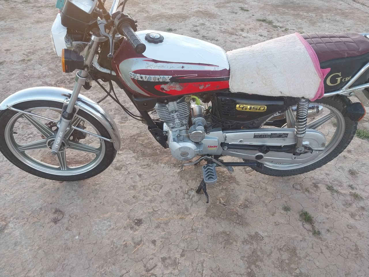 سيفان ٢٠٢٠نكره سلف بلادي مفتوح ولفات فقط السعر ٣٥٠بي مجال كهربيات شقاله ***********
