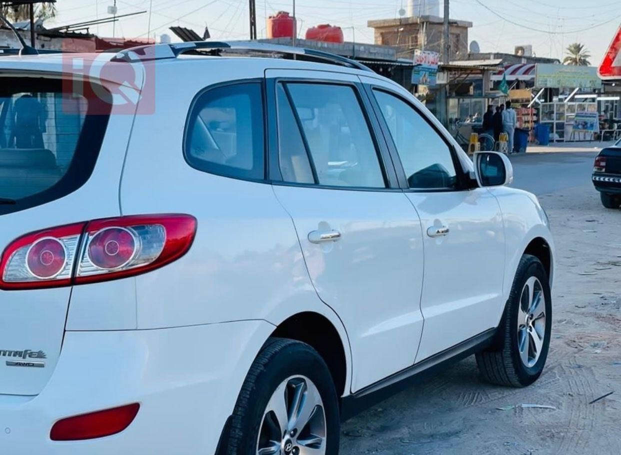 سنتافي  2012
السياره 4سلندر  2400
تفاصيل داخل المنشور

***********
