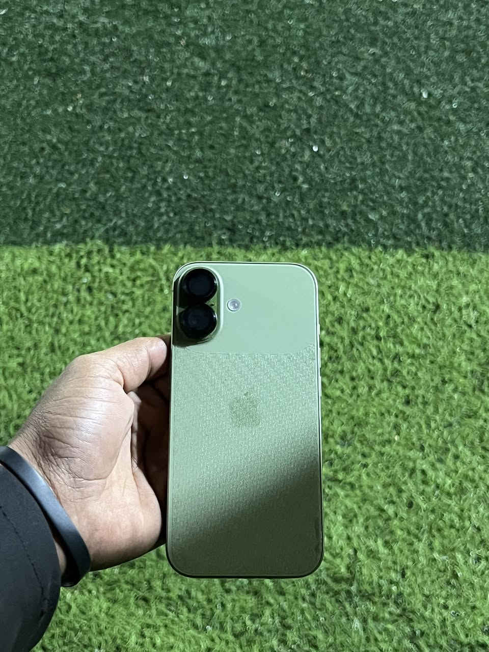 سلام عليكم 
ايفون 17 (عادي)
ذاكره 256
مشحون37
السعر1,300
لون مميز 
شاحنه كاملة ما مفتوحه 
ضمان بقاله 10 اشهر مال شركة 
مكاني بغداد الكاضمية 
***********
***********
