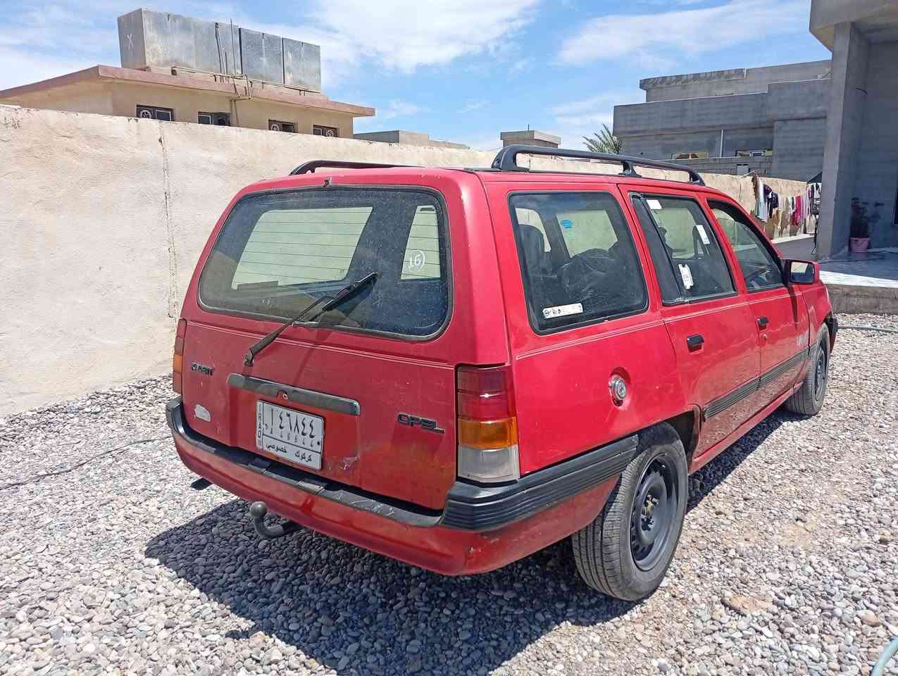 كاديت 1991
محرك 16
جاهزه سنوية عظم عاج 
للمراوس ***********
