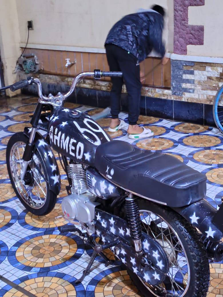 بيءم مديل25 اوراق محرك خير من الله سعر525وبيها مجال موشراي لا دوخني مكاني ديالى  الخالص ***********
