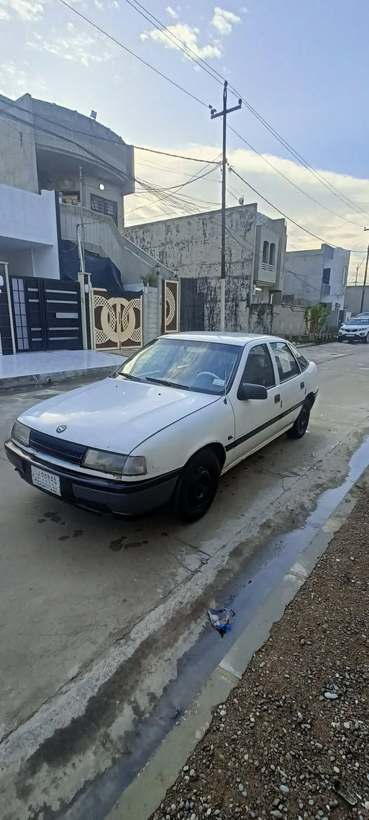 فكترا حجم 16للبيع الماني عظم كابون صبغ 3قطع السعر 37الشاري يتصل ***********او 0771320
