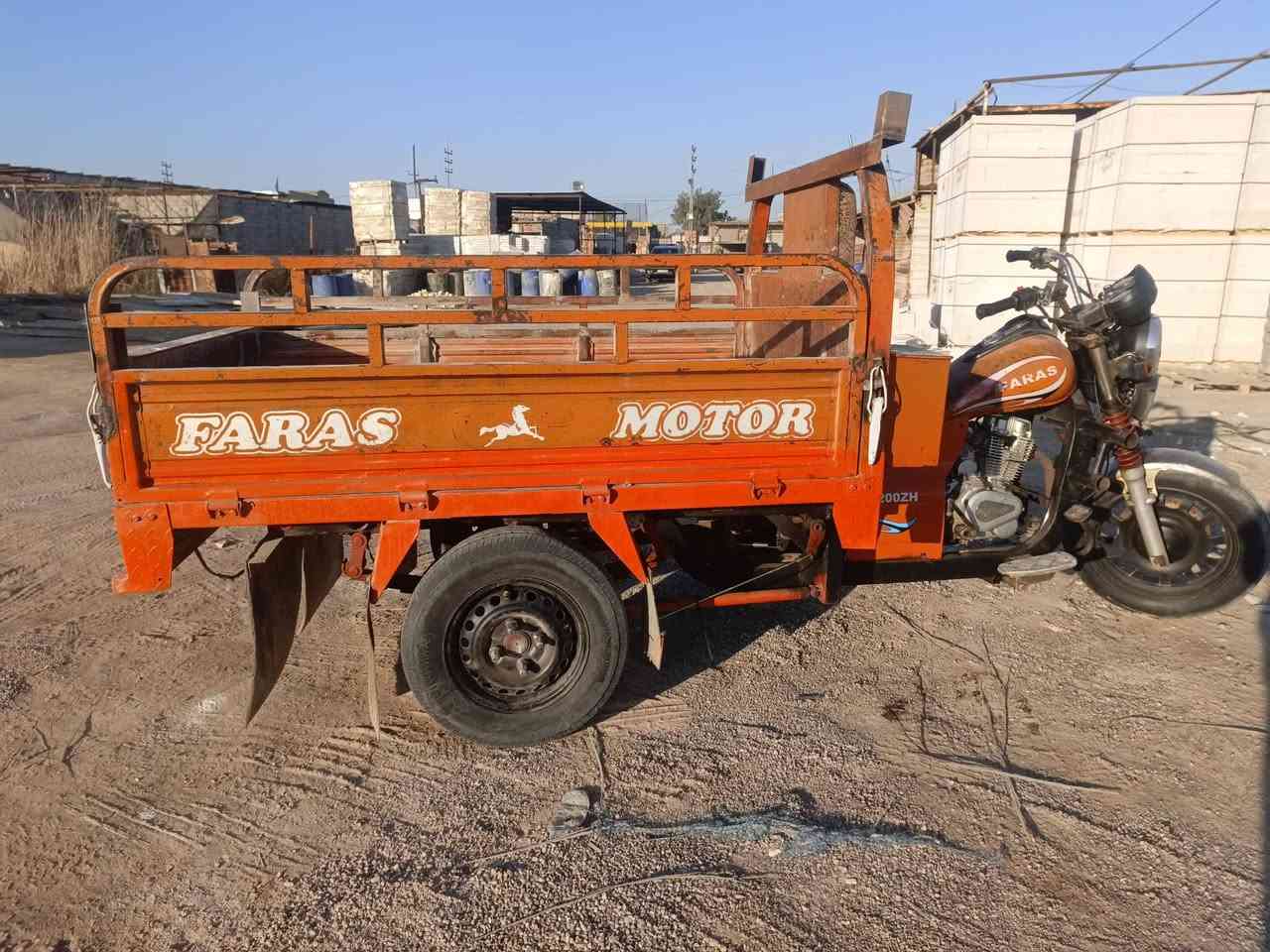 السلام عليكم ستوته للبيع الفرس موديل 17 السعر 1,800 وبيها مجال ر***********
