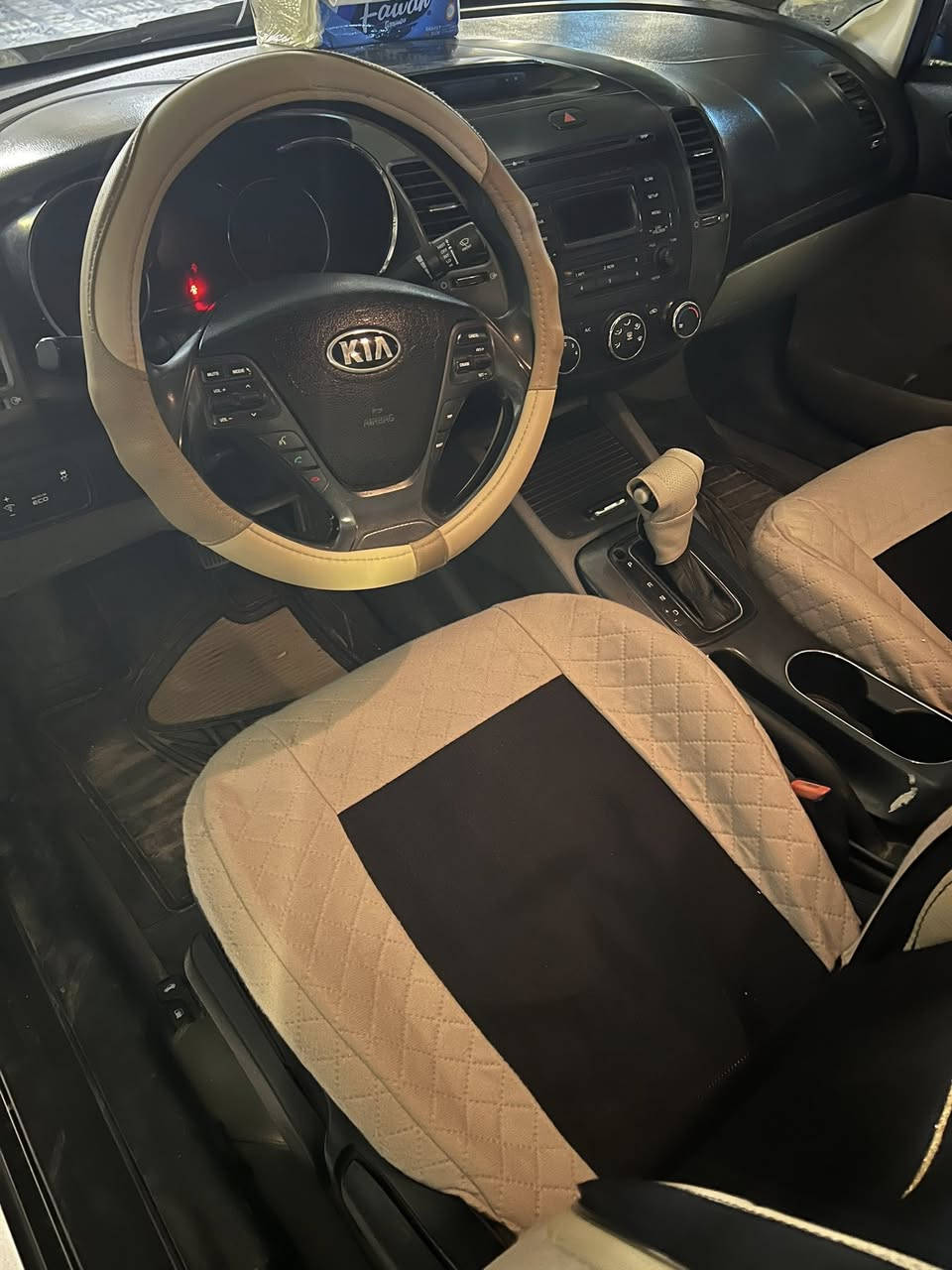 فورتي موديل 14 معلايه 15 بس وكاله تصير بيها تريد تحويل رجعها على موديلها وارد امريكي 4 قطع صبغ مكينه 2000 دوش جاهزه للأخير رقم بغداد مكاني واسط قضاء العزيزيه السعر 105 مجالها بسيط كلش وسعرها مناسب بالعافيه على الياخذها ***********
