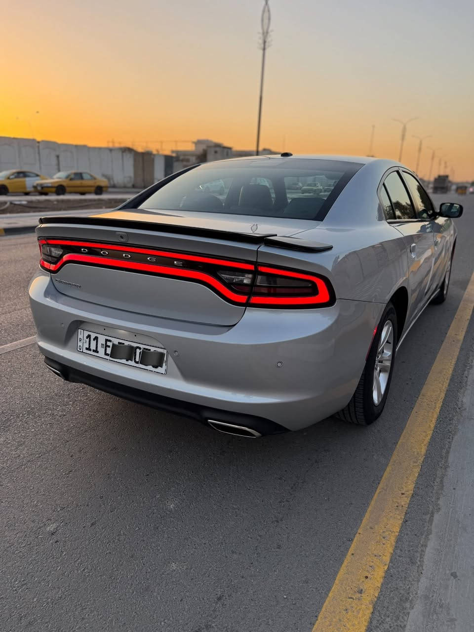 السلام عليكم
للبيع جارجر sxt موديل 2021 مكفولة كفالة عامة من الصبغ والتبديل والضربة والبارد موصفاتها
-تشغيل بصمة
-كشن خزن ميموري 
-كراسي كهرباء
-مري هيتر
-كشنات جلد حار بارد
-شاشة كار بلي
-قطعتين تبريد
-تشغيل عن بعد
-مقود تدفئة
-تحكم ستيرن 
-مكينة 6 سلندر 3600
-منضومة زنون
-كامرة+ حساس اصلي
-سبيرها + العدة ما مستخدمات
تايرات الشركة مشلن
ماشية 28 الف
السيارة جديدة على وضع الشركة تايرات ودسكات الشركة اخت الزيرو مكفولة من كل شي 
مكانها بغداد

ملاحظة السيارة رقم بغداد 
باسمي

***********
