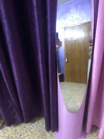 السلام عليكم للبيع غرفة نوم نضيفة كلش 5قطع مكاني بغداد الدوره حي اسيا سعرهة ٣٠٠ وبيهة مجال بسيط رقم الهاتف:***********
