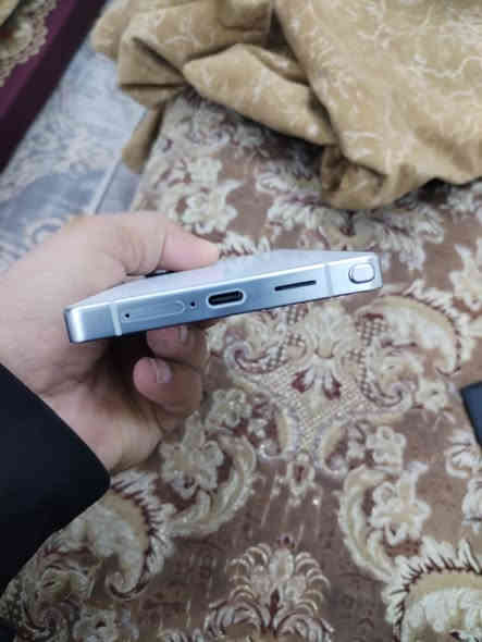 السلام جهاز سامسونك اس 25 انتر جديد استخدام 20 يوم ذاكر 256 للبيع السعر مليون 200 استفسار الرقم ***********
