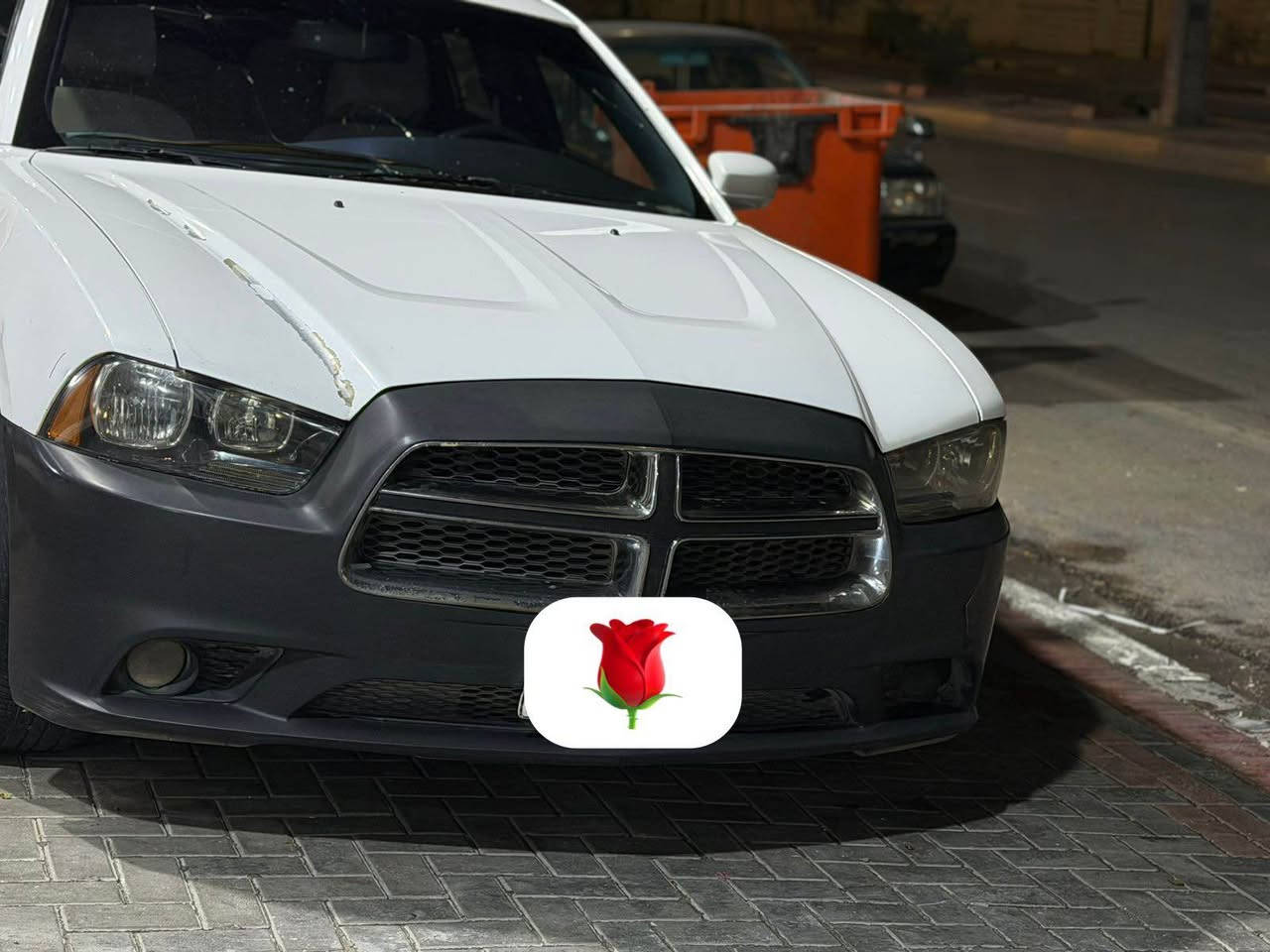 جارجر ٢٠١٤ خليجي بيهة التكمة متعورة وع وضعهة 
وصبغ  بسيط او تكحيل كد اصابع 
شاشة جبيرة وحساس وكامرة خلفية 
دواخل بيجي
بصرة باسمي 
العنوان البصرة المعقل
السعر قفل ١٤٥

+964 776 451 5551 البصرة, العراق
