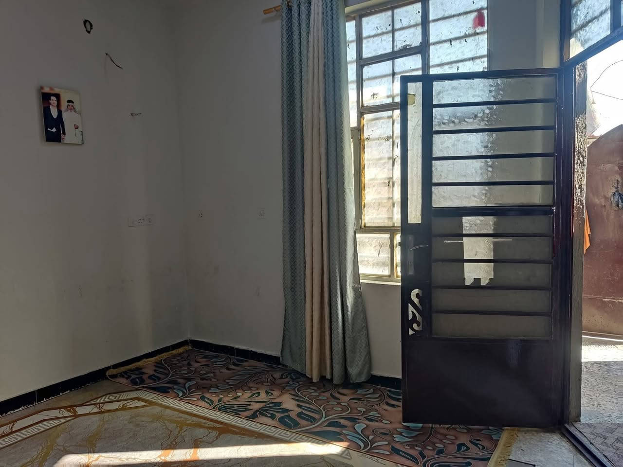 يا الله 
بيت لبيع 74متر نهايته البستان الكماليه بناء جدبد قاط اول كامل وثاني هيكل سند 25كاع بيت مراد 
السعر 60
إتصال ***********
