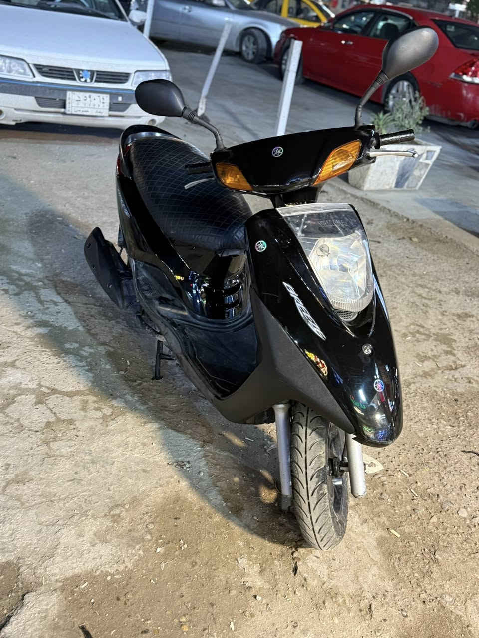 متاح بريز لايت جوة نوزل ياباني خطين مكفولة كفالة عامة مكينة خرسة ما ينسمع صوتهاكهربائياتهة شغالة كيج سرعة كيج بانزين شغال بيهة منضومة زنون اصلية +بيهة سستم مضخم صوت +مريي بلاديات 
سعرها ٧٥٠ بغداد البياع ***********اوراقها الاصلية موجودات
