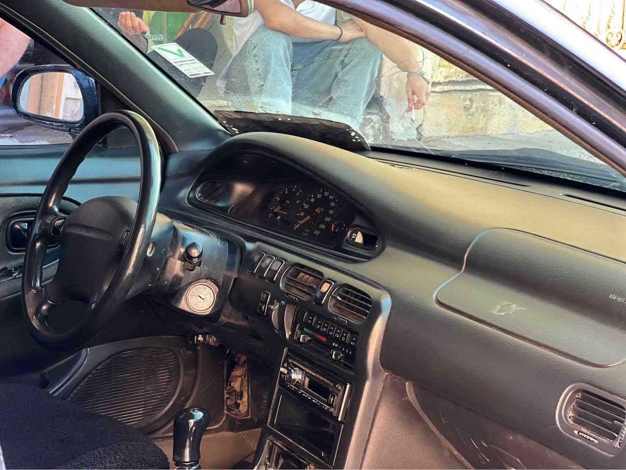 مازدة فاسؤليا مؤديل ١٩٩٢ سةيارةكة هةتا بلئي جوانو باك ماوةتةوة سةنةوي لةگةرة بةشةرتي ئةوةليات كئشةي مةدةنيو دزراي نةبئت موسو براوةشي بةشةرتة  بئشةوةي دةعمئكي خةفيفي هةية ناوةوةي زؤر خاوئنة سةعري ٣٣ معامةلةيةكي كةمي برايانة موشتةري تئل بكة واتسابو فايبةريان لةسةرة *********** *********** سوران, أربيل
