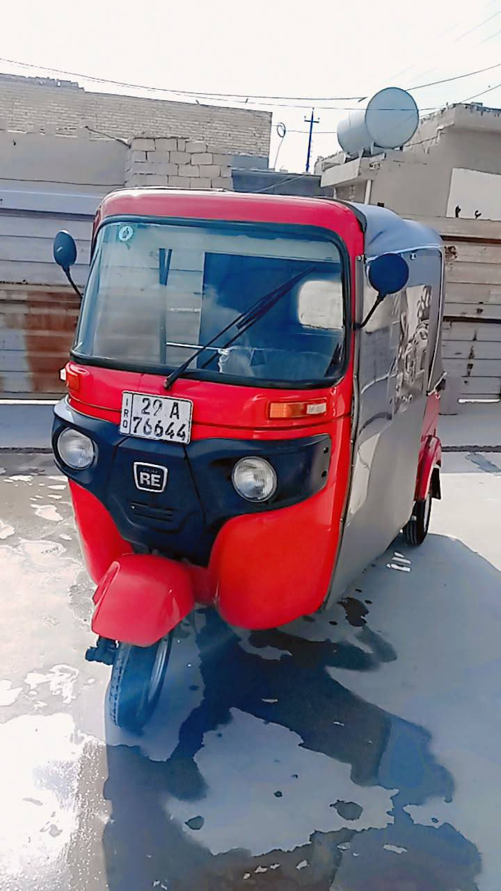 السلام عليكم تكتك للبيع ٢٠ مكينة نضيفه مكاني بغداد المعامل الباوية سعر ٧ مليون وبيهه مجال ***********
