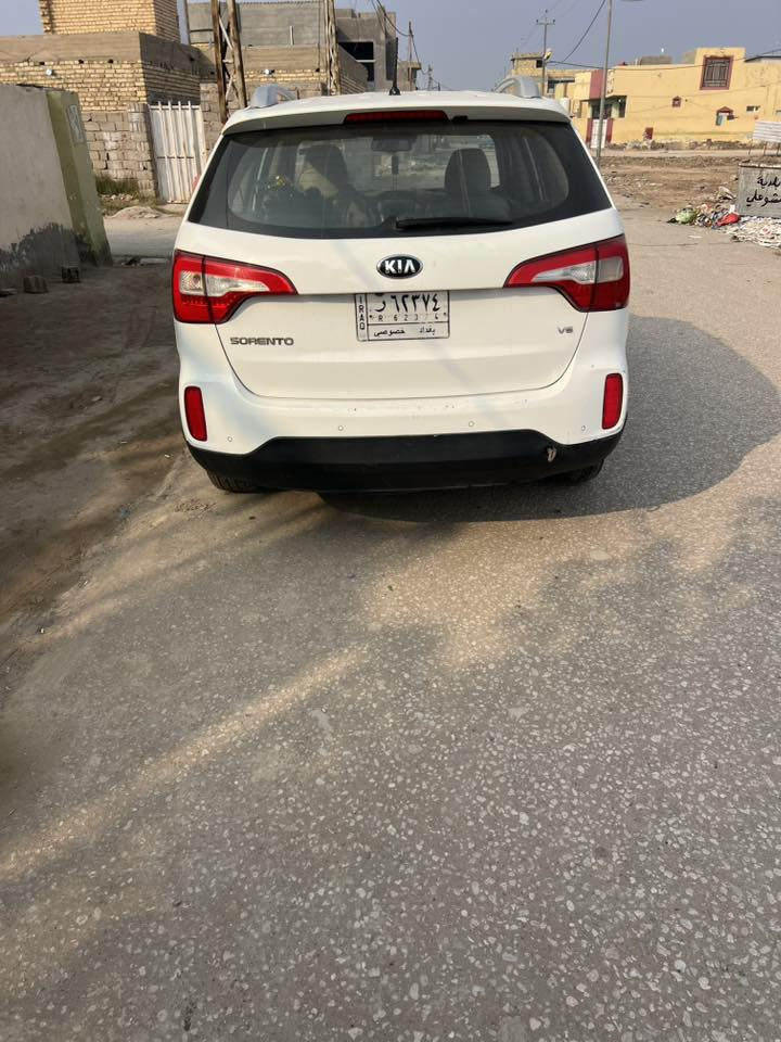 السلام عليكم (للبيع اوللمراوس ابسورنتو 20فقط
سورنتو موديل 15مكينه6  مواصفات فقط بدون فتحه كل المواصفات موجوده السياره بيها بارد قليل اباب السايق بدون صبع تعديل اوممبين اوشخط خفيف بلباب(ملاحضه اخوان السياره بسمي اومكفوله كفاله عامه  اونفس الصوره  ماخافي شي عليكم  (السعر 200ورقه اوبيها مجال)العنوان الشوملي***********)واتساب***********
