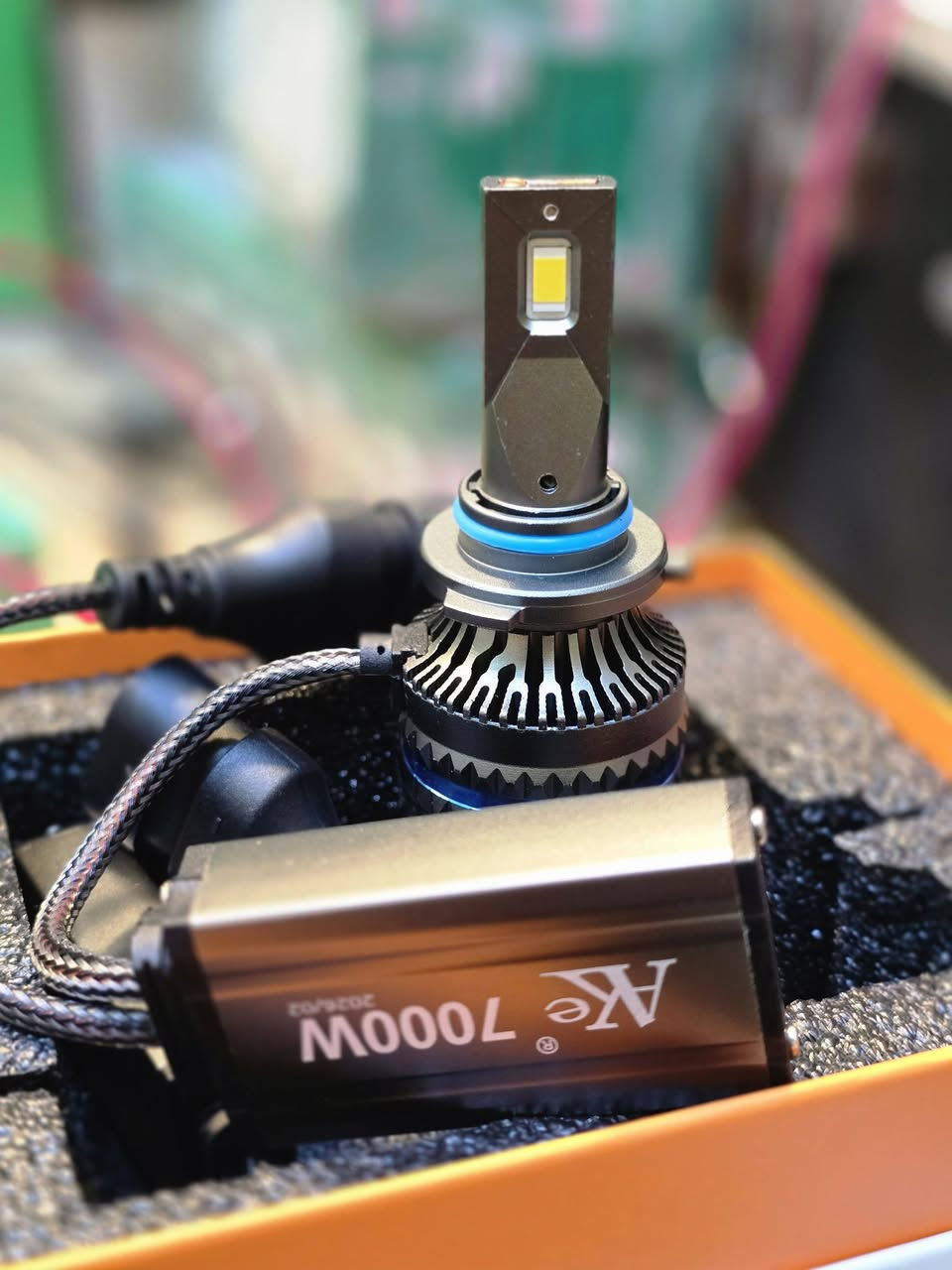 AKE اصفر اصدار جديد
-__-_-_-_-_-_-_-_-_-_-_
السعر : ٣٥ الف مع التوصيل 
-__-_-_-_-_-_-_-_-_-_
***********
تواصل على واتساب 
_-_-_-_-_-_-_-_-_-_-_
السنك الشارع مقابيل كراج الطوابق القديم ثاني فرع على اليمنة اول محل جوهرة الزنون 
-__-_-_-_-_-_-_-_-_-
معلومات المنتج:
ضوء اصفر مطابق للون الهالوجين 
جودة عالية مع ضمان ٦ اشهر 
متوفر لجميع انواع السيارات 
قوة التك الواحد ٧٥ واط
