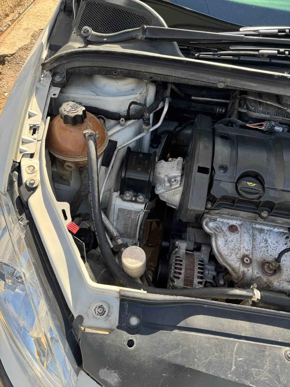 بيجو 307فرنسي موديل 2004بيها كم قطعه صبغ ابيع احزم مصبوغ حتى لاتعبني واتعبك مكينه وكير خير من الله تبريد شغال تدفئه شغاله تخم تاير جديد الاتصال على الرقم ***********السعر ٤٥وبيها مجال بغداد, العراق
