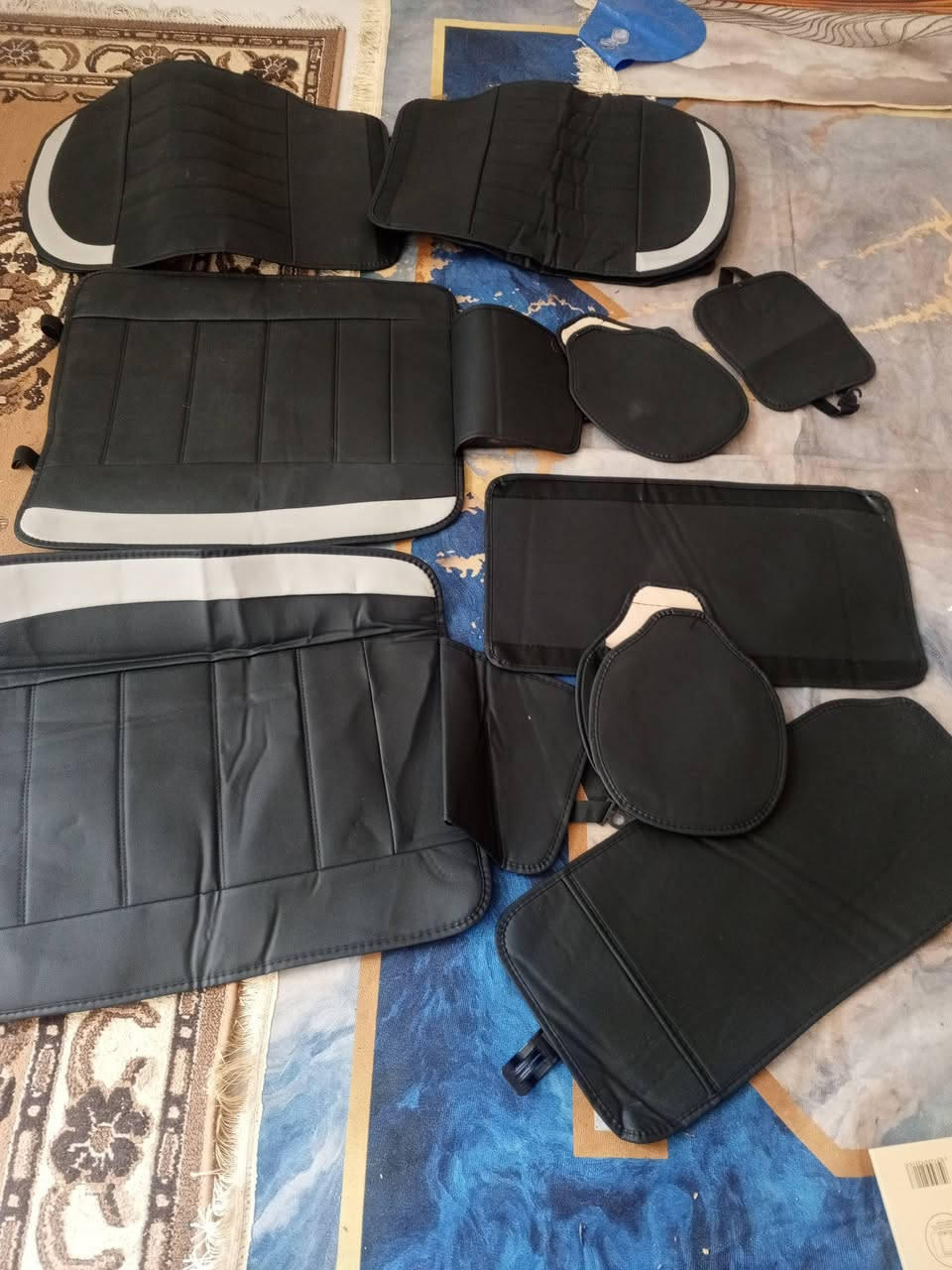 دوشمات سيارة عدد 3 كل دوشمة تكفي 5 مقاعد  وعندي دوشمة جلد طبي مقعد واحد وعندي دوشمة قديفة لون جوزي مقعدين كل هاي الدوشمات ب 50


**إذا كنت صاحب هذا الإعلان وتريد حذفه لأي سبب، رجاءا أرسل رسالة إلى الدعم الفني**