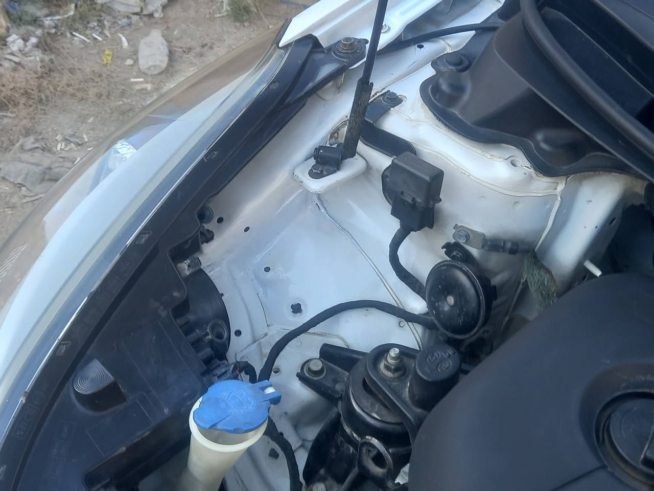 النترا خليجي موديل ١٥ فول عدا البصمه بيها جاملغ امبدل أمامي أصلي وبنيد امقسم وبيها الداير والباب صبغ الخلفي مكينة كير حداديه جاهزه السياره السعر ١١٧ وبيها مجال ناصريه مركز حي أور تلفون ***********
