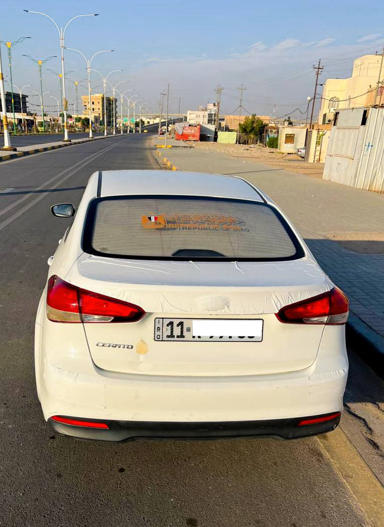 السلام عليكم 
سيراتو 2018 خليجي لون ابيض ثلجي
كفاله من صبغ وفتح وتبديل..
عدا بارد ..
سياره فول مواصفات عده الفتحه والبصمه..
رقم بغداد بأسمي مشروع وطني شرط التحويل سنويه تنفذ 2028..
سياره جديده وجاهزه من جميع النواحي ..
تبريد تخم تاير كير محرك حداديه كله مضبوط
محرك 1.600
مكاني السماوه مركز المحافظه..
السعر اتصل على الرقم وتدلل..
هاتف ***********
