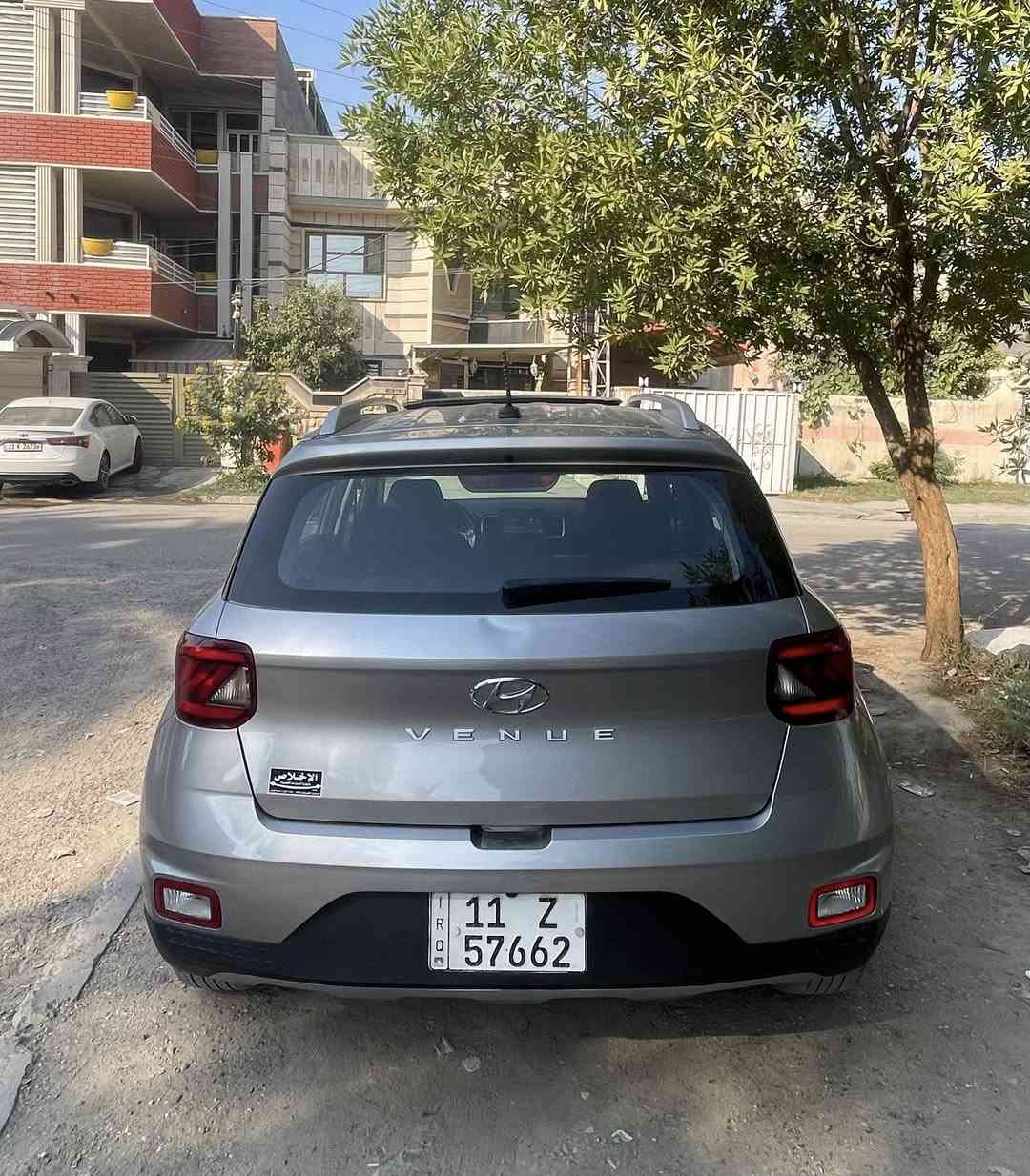 السلام عليكم
هونداي فينو 2024 أمريكي حادثها التاير الامامي الايمن فقط بدون صبغ كفاله عامة من الصبغ  فقط بارد باب الصدر سياره فول مواصفات جديدة ماشيه ١٧  فتحة سقف بصمة تشغيل   تبريد شاشه رادار امامي جانبي شاشه ابل كار بلي ويل كروم داخل لونين رقم بغداد الانكليزي السعر 149 للاستفسار
***********
‎بغداد العامرية
