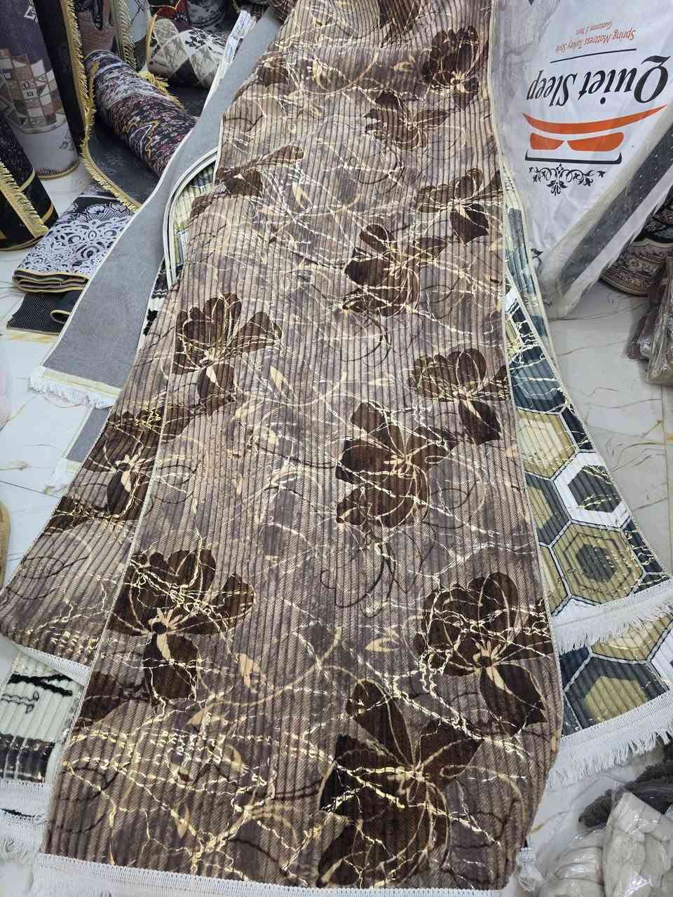 يالله اللهم صلي على محمد وال محمد وصول  مده بوهيمي                                          القياس 3متر السعر زوج 30الف.                                                        القياس 4متر سعر الزوج 40الف.                                                القياس 5,متر سعر الظوج 50 الف                                                        العنوان الناصريه قضاء النصر شارع المجمع السوري                      هاتف ***********.     يوجد توصيل
