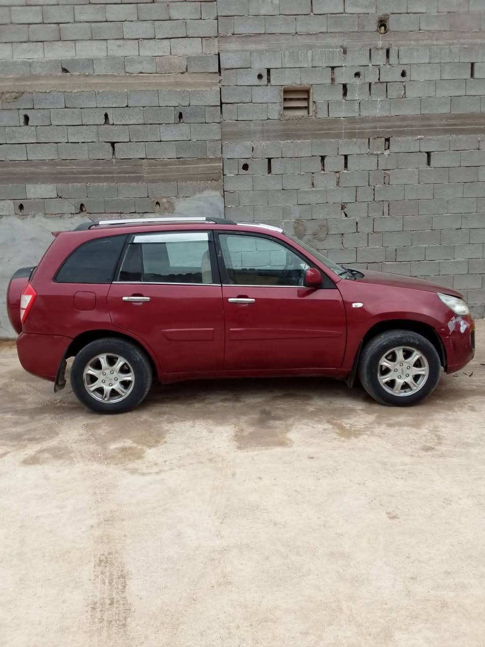 شيري 2013 سياره جاهزه تبريد مكينه كير حداده جهازه تخم تاير السعر 45للأستفسار *********** البصرة, العراق
