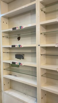 فاترينات للبيع العدد ٦ نضيفات جدد شغل درجة اولى للتواصل 07714467583 شل...