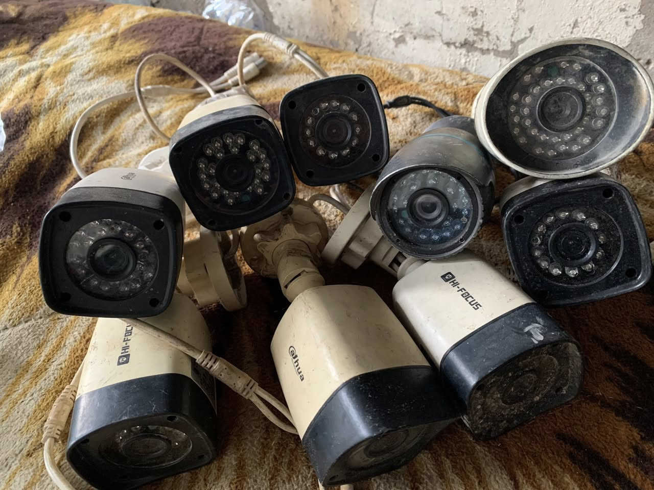 السلام عليكم كامرات مراقبه اصليه للبيع شغالات مستعملات شي قليل النضافة 90‎%‎مكاني بغداد مدينة الصدر السعر خاص …


**إذا كنت صاحب هذا الإعلان وتريد حذفه لأي سبب، رجاءا أرسل رسالة إلى الدعم الفني**